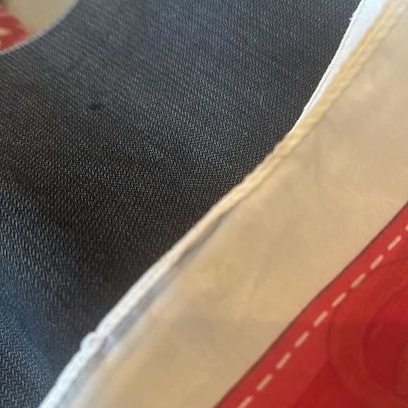 Gucci iconic Red&Blue silk scarf - Picture 6 of 9